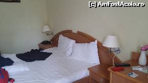 P05 [MAR-2015] Hotel Belvedere, Predeal - camera nr. 322-Patul matrimonial