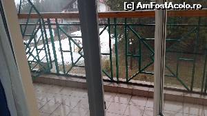 [P06] Hotel Belvedere, Predeal - camera nr. 322 - Balconul » foto by nicole33
 - 
<span class="allrVoted glyphicon glyphicon-heart hidden" id="av607601"></span>
<a class="m-l-10 hidden" id="sv607601" onclick="voting_Foto_DelVot(,607601,1883)" role="button">șterge vot <span class="glyphicon glyphicon-remove"></span></a>
<a id="v9607601" class=" c-red"  onclick="voting_Foto_SetVot(607601)" role="button"><span class="glyphicon glyphicon-heart-empty"></span> <b>LIKE</b> = Votează poza</a> <img class="hidden"  id="f607601W9" src="/imagini/loader.gif" border="0" /><span class="AjErrMes hidden" id="e607601ErM"></span>