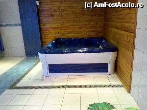 [P12] jacuzzi-4pers hotel belevedere » foto by clau70
 - 
<span class="allrVoted glyphicon glyphicon-heart hidden" id="av495964"></span>
<a class="m-l-10 hidden" id="sv495964" onclick="voting_Foto_DelVot(,495964,1883)" role="button">șterge vot <span class="glyphicon glyphicon-remove"></span></a>
<a id="v9495964" class=" c-red"  onclick="voting_Foto_SetVot(495964)" role="button"><span class="glyphicon glyphicon-heart-empty"></span> <b>LIKE</b> = Votează poza</a> <img class="hidden"  id="f495964W9" src="/imagini/loader.gif" border="0" /><span class="AjErrMes hidden" id="e495964ErM"></span>