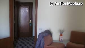 [P31] Imagine din dormitor catre hol si iesirea din apartament » foto by johnnyredlabel †
 - 
<span class="allrVoted glyphicon glyphicon-heart hidden" id="av409154"></span>
<a class="m-l-10 hidden" id="sv409154" onclick="voting_Foto_DelVot(,409154,1889)" role="button">șterge vot <span class="glyphicon glyphicon-remove"></span></a>
<a id="v9409154" class=" c-red"  onclick="voting_Foto_SetVot(409154)" role="button"><span class="glyphicon glyphicon-heart-empty"></span> <b>LIKE</b> = Votează poza</a> <img class="hidden"  id="f409154W9" src="/imagini/loader.gif" border="0" /><span class="AjErrMes hidden" id="e409154ErM"></span>
