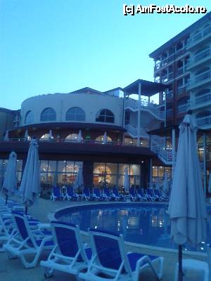 [P11] hotelul pe inserat » foto by amero
 - 
<span class="allrVoted glyphicon glyphicon-heart hidden" id="av448553"></span>
<a class="m-l-10 hidden" id="sv448553" onclick="voting_Foto_DelVot(,448553,1924)" role="button">șterge vot <span class="glyphicon glyphicon-remove"></span></a>
<a id="v9448553" class=" c-red"  onclick="voting_Foto_SetVot(448553)" role="button"><span class="glyphicon glyphicon-heart-empty"></span> <b>LIKE</b> = Votează poza</a> <img class="hidden"  id="f448553W9" src="/imagini/loader.gif" border="0" /><span class="AjErrMes hidden" id="e448553ErM"></span>