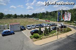 [P17] A doua zona de parcare amenajata, imediat in stanga gheretei paznicilor. Si asta era mereu plina...  » foto by Catzus
 - 
<span class="allrVoted glyphicon glyphicon-heart hidden" id="av444989"></span>
<a class="m-l-10 hidden" id="sv444989" onclick="voting_Foto_DelVot(,444989,1924)" role="button">șterge vot <span class="glyphicon glyphicon-remove"></span></a>
<a id="v9444989" class=" c-red"  onclick="voting_Foto_SetVot(444989)" role="button"><span class="glyphicon glyphicon-heart-empty"></span> <b>LIKE</b> = Votează poza</a> <img class="hidden"  id="f444989W9" src="/imagini/loader.gif" border="0" /><span class="AjErrMes hidden" id="e444989ErM"></span>
