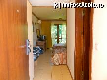 [P13] Camera noastra nr. 354 din hotelul Les Magnolias » foto by ileanaxperta*
 - 
<span class="allrVoted glyphicon glyphicon-heart hidden" id="av236468"></span>
<a class="m-l-10 hidden" id="sv236468" onclick="voting_Foto_DelVot(,236468,1926)" role="button">șterge vot <span class="glyphicon glyphicon-remove"></span></a>
<a id="v9236468" class=" c-red"  onclick="voting_Foto_SetVot(236468)" role="button"><span class="glyphicon glyphicon-heart-empty"></span> <b>LIKE</b> = Votează poza</a> <img class="hidden"  id="f236468W9" src="/imagini/loader.gif" border="0" /><span class="AjErrMes hidden" id="e236468ErM"></span>
