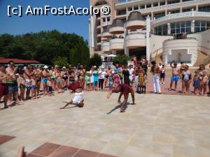 [P08] Alta figura de capoeira » foto by fanespoitorul
 - 
<span class="allrVoted glyphicon glyphicon-heart hidden" id="av870514"></span>
<a class="m-l-10 hidden" id="sv870514" onclick="voting_Foto_DelVot(,870514,1929)" role="button">șterge vot <span class="glyphicon glyphicon-remove"></span></a>
<a id="v9870514" class=" c-red"  onclick="voting_Foto_SetVot(870514)" role="button"><span class="glyphicon glyphicon-heart-empty"></span> <b>LIKE</b> = Votează poza</a> <img class="hidden"  id="f870514W9" src="/imagini/loader.gif" border="0" /><span class="AjErrMes hidden" id="e870514ErM"></span>