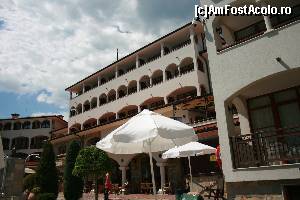 [P03] Hotelul Helena Park și măsuțele de pe terasa exterioară a Saloon Bar-ului.  » foto by Flaviu
 - 
<span class="allrVoted glyphicon glyphicon-heart hidden" id="av623644"></span>
<a class="m-l-10 hidden" id="sv623644" onclick="voting_Foto_DelVot(,623644,1936)" role="button">șterge vot <span class="glyphicon glyphicon-remove"></span></a>
<a id="v9623644" class=" c-red"  onclick="voting_Foto_SetVot(623644)" role="button"><span class="glyphicon glyphicon-heart-empty"></span> <b>LIKE</b> = Votează poza</a> <img class="hidden"  id="f623644W9" src="/imagini/loader.gif" border="0" /><span class="AjErrMes hidden" id="e623644ErM"></span>