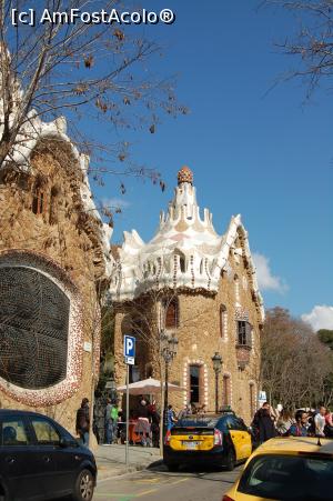 [P12] O casuta si un mic castel, facute parca din turta dulce, in Parcul Guell » foto by pmanuela
 - 
<span class="allrVoted glyphicon glyphicon-heart hidden" id="av866344"></span>
<a class="m-l-10 hidden" id="sv866344" onclick="voting_Foto_DelVot(,866344,1999)" role="button">șterge vot <span class="glyphicon glyphicon-remove"></span></a>
<a id="v9866344" class=" c-red"  onclick="voting_Foto_SetVot(866344)" role="button"><span class="glyphicon glyphicon-heart-empty"></span> <b>LIKE</b> = Votează poza</a> <img class="hidden"  id="f866344W9" src="/imagini/loader.gif" border="0" /><span class="AjErrMes hidden" id="e866344ErM"></span>