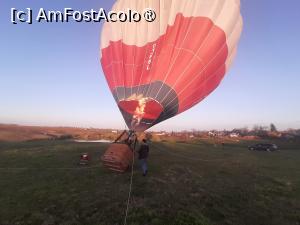 [P63] Balonul cu aer cald » foto by adso
 - 
<span class="allrVoted glyphicon glyphicon-heart hidden" id="av1521869"></span>
<a class="m-l-10 hidden" id="sv1521869" onclick="voting_Foto_DelVot(,1521869,2041)" role="button">șterge vot <span class="glyphicon glyphicon-remove"></span></a>
<a id="v91521869" class=" c-red"  onclick="voting_Foto_SetVot(1521869)" role="button"><span class="glyphicon glyphicon-heart-empty"></span> <b>LIKE</b> = Votează poza</a> <img class="hidden"  id="f1521869W9" src="/imagini/loader.gif" border="0" /><span class="AjErrMes hidden" id="e1521869ErM"></span>