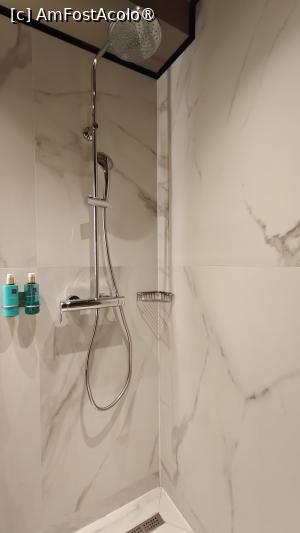 [P09] RIN Airport Otopeni, camera » foto by elenaadina
 - 
<span class="allrVoted glyphicon glyphicon-heart hidden" id="av1513228"></span>
<a class="m-l-10 hidden" id="sv1513228" onclick="voting_Foto_DelVot(,1513228,2113)" role="button">șterge vot <span class="glyphicon glyphicon-remove"></span></a>
<a id="v91513228" class=" c-red"  onclick="voting_Foto_SetVot(1513228)" role="button"><span class="glyphicon glyphicon-heart-empty"></span> <b>LIKE</b> = Votează poza</a> <img class="hidden"  id="f1513228W9" src="/imagini/loader.gif" border="0" /><span class="AjErrMes hidden" id="e1513228ErM"></span>