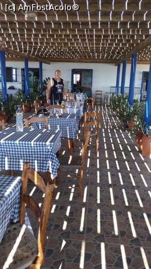 [P50] Naxos - Aronis Taverna » foto by doricuta
 - 
<span class="allrVoted glyphicon glyphicon-heart hidden" id="av1117036"></span>
<a class="m-l-10 hidden" id="sv1117036" onclick="voting_Foto_DelVot(,1117036,2166)" role="button">șterge vot <span class="glyphicon glyphicon-remove"></span></a>
<a id="v91117036" class=" c-red"  onclick="voting_Foto_SetVot(1117036)" role="button"><span class="glyphicon glyphicon-heart-empty"></span> <b>LIKE</b> = Votează poza</a> <img class="hidden"  id="f1117036W9" src="/imagini/loader.gif" border="0" /><span class="AjErrMes hidden" id="e1117036ErM"></span>