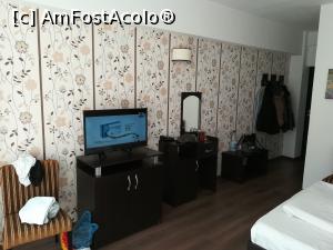 [P03] Tv led oglinda și cuierul.  » foto by nelu73
 - 
<span class="allrVoted glyphicon glyphicon-heart hidden" id="av1059603"></span>
<a class="m-l-10 hidden" id="sv1059603" onclick="voting_Foto_DelVot(,1059603,2179)" role="button">șterge vot <span class="glyphicon glyphicon-remove"></span></a>
<a id="v91059603" class=" c-red"  onclick="voting_Foto_SetVot(1059603)" role="button"><span class="glyphicon glyphicon-heart-empty"></span> <b>LIKE</b> = Votează poza</a> <img class="hidden"  id="f1059603W9" src="/imagini/loader.gif" border="0" /><span class="AjErrMes hidden" id="e1059603ErM"></span>