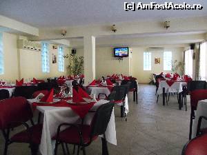 [P08] Hotel Sara's Sons - restaurantul din interior » foto by ascent
 - 
<span class="allrVoted glyphicon glyphicon-heart hidden" id="av550634"></span>
<a class="m-l-10 hidden" id="sv550634" onclick="voting_Foto_DelVot(,550634,2179)" role="button">șterge vot <span class="glyphicon glyphicon-remove"></span></a>
<a id="v9550634" class=" c-red"  onclick="voting_Foto_SetVot(550634)" role="button"><span class="glyphicon glyphicon-heart-empty"></span> <b>LIKE</b> = Votează poza</a> <img class="hidden"  id="f550634W9" src="/imagini/loader.gif" border="0" /><span class="AjErrMes hidden" id="e550634ErM"></span>