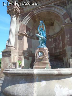 [P51] Statuia Le Petit Vigneron a lui Bartholdi dintr-o nișă la Marché Couvert » foto by Carmen Ion
 - 
<span class="allrVoted glyphicon glyphicon-heart hidden" id="av1120870"></span>
<a class="m-l-10 hidden" id="sv1120870" onclick="voting_Foto_DelVot(,1120870,2237)" role="button">șterge vot <span class="glyphicon glyphicon-remove"></span></a>
<a id="v91120870" class=" c-red"  onclick="voting_Foto_SetVot(1120870)" role="button"><span class="glyphicon glyphicon-heart-empty"></span> <b>LIKE</b> = Votează poza</a> <img class="hidden"  id="f1120870W9" src="/imagini/loader.gif" border="0" /><span class="AjErrMes hidden" id="e1120870ErM"></span>