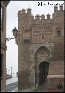 [P13] Puerta del sol » foto by Cristian_h
 - 
<span class="allrVoted glyphicon glyphicon-heart hidden" id="av6880"></span>
<a class="m-l-10 hidden" id="sv6880" onclick="voting_Foto_DelVot(,6880,2242)" role="button">șterge vot <span class="glyphicon glyphicon-remove"></span></a>
<a id="v96880" class=" c-red"  onclick="voting_Foto_SetVot(6880)" role="button"><span class="glyphicon glyphicon-heart-empty"></span> <b>LIKE</b> = Votează poza</a> <img class="hidden"  id="f6880W9" src="/imagini/loader.gif" border="0" /><span class="AjErrMes hidden" id="e6880ErM"></span>