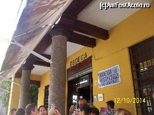 [P32] Taverna Santa Cruz, mai cunoscuta ca Bodega de las Columnas, loc super apreciat intre autohtoni, pentru tapas si vermut (si nu numai).  » foto by alinaro
 - 
<span class="allrVoted glyphicon glyphicon-heart hidden" id="av571869"></span>
<a class="m-l-10 hidden" id="sv571869" onclick="voting_Foto_DelVot(,571869,2251)" role="button">șterge vot <span class="glyphicon glyphicon-remove"></span></a>
<a id="v9571869" class=" c-red"  onclick="voting_Foto_SetVot(571869)" role="button"><span class="glyphicon glyphicon-heart-empty"></span> <b>LIKE</b> = Votează poza</a> <img class="hidden"  id="f571869W9" src="/imagini/loader.gif" border="0" /><span class="AjErrMes hidden" id="e571869ErM"></span>