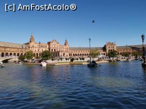 [P02] Piața Spaniei, Sevilia.  » foto by Aurici
 - 
<span class="allrVoted glyphicon glyphicon-heart hidden" id="av1093142"></span>
<a class="m-l-10 hidden" id="sv1093142" onclick="voting_Foto_DelVot(,1093142,2251)" role="button">șterge vot <span class="glyphicon glyphicon-remove"></span></a>
<a id="v91093142" class=" c-red"  onclick="voting_Foto_SetVot(1093142)" role="button"><span class="glyphicon glyphicon-heart-empty"></span> <b>LIKE</b> = Votează poza</a> <img class="hidden"  id="f1093142W9" src="/imagini/loader.gif" border="0" /><span class="AjErrMes hidden" id="e1093142ErM"></span>