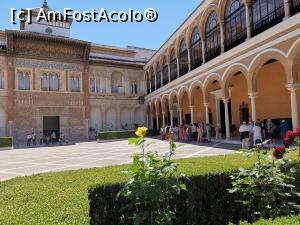 [P29] Palatul Alcazar, Curtea Vânătorilor.  » foto by Aurici
 - 
<span class="allrVoted glyphicon glyphicon-heart hidden" id="av1093179"></span>
<a class="m-l-10 hidden" id="sv1093179" onclick="voting_Foto_DelVot(,1093179,2251)" role="button">șterge vot <span class="glyphicon glyphicon-remove"></span></a>
<a id="v91093179" class=" c-red"  onclick="voting_Foto_SetVot(1093179)" role="button"><span class="glyphicon glyphicon-heart-empty"></span> <b>LIKE</b> = Votează poza</a> <img class="hidden"  id="f1093179W9" src="/imagini/loader.gif" border="0" /><span class="AjErrMes hidden" id="e1093179ErM"></span>
