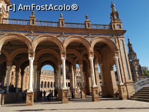 [P05] Piața Spaniei, Sevilia.  » foto by Aurici
 - 
<span class="allrVoted glyphicon glyphicon-heart hidden" id="av1093145"></span>
<a class="m-l-10 hidden" id="sv1093145" onclick="voting_Foto_DelVot(,1093145,2251)" role="button">șterge vot <span class="glyphicon glyphicon-remove"></span></a>
<a id="v91093145" class=" c-red"  onclick="voting_Foto_SetVot(1093145)" role="button"><span class="glyphicon glyphicon-heart-empty"></span> <b>LIKE</b> = Votează poza</a> <img class="hidden"  id="f1093145W9" src="/imagini/loader.gif" border="0" /><span class="AjErrMes hidden" id="e1093145ErM"></span>