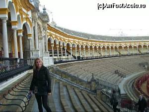 [P11] Plaza de Toros » foto by Artana
 - 
<span class="allrVoted glyphicon glyphicon-heart hidden" id="av566634"></span>
<a class="m-l-10 hidden" id="sv566634" onclick="voting_Foto_DelVot(,566634,2251)" role="button">șterge vot <span class="glyphicon glyphicon-remove"></span></a>
<a id="v9566634" class=" c-red"  onclick="voting_Foto_SetVot(566634)" role="button"><span class="glyphicon glyphicon-heart-empty"></span> <b>LIKE</b> = Votează poza</a> <img class="hidden"  id="f566634W9" src="/imagini/loader.gif" border="0" /><span class="AjErrMes hidden" id="e566634ErM"></span>