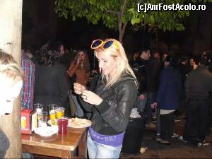 [P12] Tapas si petrecerea din piata 'botellón' » foto by Artana
 - 
<span class="allrVoted glyphicon glyphicon-heart hidden" id="av566635"></span>
<a class="m-l-10 hidden" id="sv566635" onclick="voting_Foto_DelVot(,566635,2251)" role="button">șterge vot <span class="glyphicon glyphicon-remove"></span></a>
<a id="v9566635" class=" c-red"  onclick="voting_Foto_SetVot(566635)" role="button"><span class="glyphicon glyphicon-heart-empty"></span> <b>LIKE</b> = Votează poza</a> <img class="hidden"  id="f566635W9" src="/imagini/loader.gif" border="0" /><span class="AjErrMes hidden" id="e566635ErM"></span>