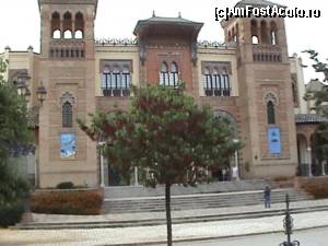 [P42] Plaza America din Parque Maria Luisa: superba clădire în stil mudejar a Muzeului de Artă Populară.  » foto by Carmen Ion
 - 
<span class="allrVoted glyphicon glyphicon-heart hidden" id="av608934"></span>
<a class="m-l-10 hidden" id="sv608934" onclick="voting_Foto_DelVot(,608934,2251)" role="button">șterge vot <span class="glyphicon glyphicon-remove"></span></a>
<a id="v9608934" class=" c-red"  onclick="voting_Foto_SetVot(608934)" role="button"><span class="glyphicon glyphicon-heart-empty"></span> <b>LIKE</b> = Votează poza</a> <img class="hidden"  id="f608934W9" src="/imagini/loader.gif" border="0" /><span class="AjErrMes hidden" id="e608934ErM"></span>