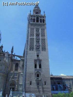 [P11] Turnul Giralda » foto by simplegirl
 - 
<span class="allrVoted glyphicon glyphicon-heart hidden" id="av987809"></span>
<a class="m-l-10 hidden" id="sv987809" onclick="voting_Foto_DelVot(,987809,2251)" role="button">șterge vot <span class="glyphicon glyphicon-remove"></span></a>
<a id="v9987809" class=" c-red"  onclick="voting_Foto_SetVot(987809)" role="button"><span class="glyphicon glyphicon-heart-empty"></span> <b>LIKE</b> = Votează poza</a> <img class="hidden"  id="f987809W9" src="/imagini/loader.gif" border="0" /><span class="AjErrMes hidden" id="e987809ErM"></span>