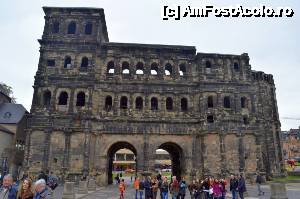 [P07] Trier - Porta Nigra, vedere dinspre Sud » foto by Dragoș_MD
 - 
<span class="allrVoted glyphicon glyphicon-heart hidden" id="av689629"></span>
<a class="m-l-10 hidden" id="sv689629" onclick="voting_Foto_DelVot(,689629,2302)" role="button">șterge vot <span class="glyphicon glyphicon-remove"></span></a>
<a id="v9689629" class=" c-red"  onclick="voting_Foto_SetVot(689629)" role="button"><span class="glyphicon glyphicon-heart-empty"></span> <b>LIKE</b> = Votează poza</a> <img class="hidden"  id="f689629W9" src="/imagini/loader.gif" border="0" /><span class="AjErrMes hidden" id="e689629ErM"></span>