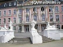 [P52] Intrarea la Kurfürstliches Palais » foto by Costi
 - 
<span class="allrVoted glyphicon glyphicon-heart hidden" id="av26162"></span>
<a class="m-l-10 hidden" id="sv26162" onclick="voting_Foto_DelVot(,26162,2302)" role="button">șterge vot <span class="glyphicon glyphicon-remove"></span></a>
<a id="v926162" class=" c-red"  onclick="voting_Foto_SetVot(26162)" role="button"><span class="glyphicon glyphicon-heart-empty"></span> <b>LIKE</b> = Votează poza</a> <img class="hidden"  id="f26162W9" src="/imagini/loader.gif" border="0" /><span class="AjErrMes hidden" id="e26162ErM"></span>