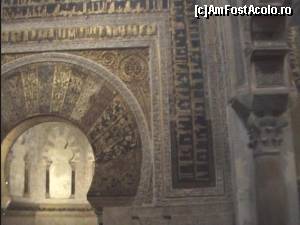 [P11] Mezquita - 'maksoureh', încăperea în formă de gaură de cheie, antecamera la 'mihrab' - nişa de unde imamul conducea rugăciunile, îndreptată, dintr-o eroare de proiectare, spre sud, nu spre est (către Mecca).  » foto by Carmen Ion
 - 
<span class="allrVoted glyphicon glyphicon-heart hidden" id="av608688"></span>
<a class="m-l-10 hidden" id="sv608688" onclick="voting_Foto_DelVot(,608688,2304)" role="button">șterge vot <span class="glyphicon glyphicon-remove"></span></a>
<a id="v9608688" class=" c-red"  onclick="voting_Foto_SetVot(608688)" role="button"><span class="glyphicon glyphicon-heart-empty"></span> <b>LIKE</b> = Votează poza</a> <img class="hidden"  id="f608688W9" src="/imagini/loader.gif" border="0" /><span class="AjErrMes hidden" id="e608688ErM"></span>