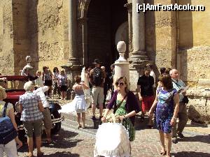 [P16] Nuntă catolică la Mezquita, în Catedrală, într-o zi de weekend.  » foto by Carmen Ion
 - 
<span class="allrVoted glyphicon glyphicon-heart hidden" id="av608696"></span>
<a class="m-l-10 hidden" id="sv608696" onclick="voting_Foto_DelVot(,608696,2304)" role="button">șterge vot <span class="glyphicon glyphicon-remove"></span></a>
<a id="v9608696" class=" c-red"  onclick="voting_Foto_SetVot(608696)" role="button"><span class="glyphicon glyphicon-heart-empty"></span> <b>LIKE</b> = Votează poza</a> <img class="hidden"  id="f608696W9" src="/imagini/loader.gif" border="0" /><span class="AjErrMes hidden" id="e608696ErM"></span>