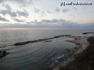 [P07] Vedere spre plaja copiilor din balconul camerei 415, asteptind inca un rasarit de soare absolut superb » foto by ilincalif*
 - 
<span class="allrVoted glyphicon glyphicon-heart hidden" id="av369392"></span>
<a class="m-l-10 hidden" id="sv369392" onclick="voting_Foto_DelVot(,369392,2316)" role="button">șterge vot <span class="glyphicon glyphicon-remove"></span></a>
<a id="v9369392" class=" c-red"  onclick="voting_Foto_SetVot(369392)" role="button"><span class="glyphicon glyphicon-heart-empty"></span> <b>LIKE</b> = Votează poza</a> <img class="hidden"  id="f369392W9" src="/imagini/loader.gif" border="0" /><span class="AjErrMes hidden" id="e369392ErM"></span>