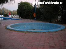 [P25] piscina » foto by inutiu
 - 
<span class="allrVoted glyphicon glyphicon-heart hidden" id="av309355"></span>
<a class="m-l-10 hidden" id="sv309355" onclick="voting_Foto_DelVot(,309355,2316)" role="button">șterge vot <span class="glyphicon glyphicon-remove"></span></a>
<a id="v9309355" class=" c-red"  onclick="voting_Foto_SetVot(309355)" role="button"><span class="glyphicon glyphicon-heart-empty"></span> <b>LIKE</b> = Votează poza</a> <img class="hidden"  id="f309355W9" src="/imagini/loader.gif" border="0" /><span class="AjErrMes hidden" id="e309355ErM"></span>