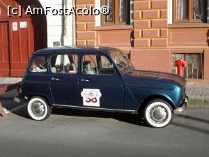 [P03] Mașină de epocă. » foto by Safta Radu
 - 
<span class="allrVoted glyphicon glyphicon-heart hidden" id="av1252148"></span>
<a class="m-l-10 hidden" id="sv1252148" onclick="voting_Foto_DelVot(,1252148,2429)" role="button">șterge vot <span class="glyphicon glyphicon-remove"></span></a>
<a id="v91252148" class=" c-red"  onclick="voting_Foto_SetVot(1252148)" role="button"><span class="glyphicon glyphicon-heart-empty"></span> <b>LIKE</b> = Votează poza</a> <img class="hidden"  id="f1252148W9" src="/imagini/loader.gif" border="0" /><span class="AjErrMes hidden" id="e1252148ErM"></span>