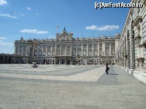 [P18] Palatul Regal » foto by Alesana29
 - 
<span class="allrVoted glyphicon glyphicon-heart hidden" id="av508600"></span>
<a class="m-l-10 hidden" id="sv508600" onclick="voting_Foto_DelVot(,508600,2442)" role="button">șterge vot <span class="glyphicon glyphicon-remove"></span></a>
<a id="v9508600" class=" c-red"  onclick="voting_Foto_SetVot(508600)" role="button"><span class="glyphicon glyphicon-heart-empty"></span> <b>LIKE</b> = Votează poza</a> <img class="hidden"  id="f508600W9" src="/imagini/loader.gif" border="0" /><span class="AjErrMes hidden" id="e508600ErM"></span>