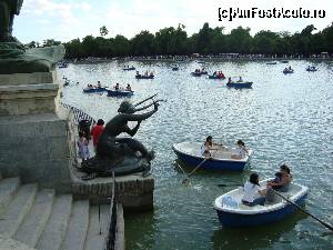 [P05] Parcul Retiro » foto by Alesana29
 - 
<span class="allrVoted glyphicon glyphicon-heart hidden" id="av508587"></span>
<a class="m-l-10 hidden" id="sv508587" onclick="voting_Foto_DelVot(,508587,2442)" role="button">șterge vot <span class="glyphicon glyphicon-remove"></span></a>
<a id="v9508587" class=" c-red"  onclick="voting_Foto_SetVot(508587)" role="button"><span class="glyphicon glyphicon-heart-empty"></span> <b>LIKE</b> = Votează poza</a> <img class="hidden"  id="f508587W9" src="/imagini/loader.gif" border="0" /><span class="AjErrMes hidden" id="e508587ErM"></span>