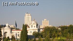 [P04] In departare Torre Madris (cel in alb) si Edificio España (cel cu maro)  » foto by cristina47*
 - 
<span class="allrVoted glyphicon glyphicon-heart hidden" id="av722363"></span>
<a class="m-l-10 hidden" id="sv722363" onclick="voting_Foto_DelVot(,722363,2442)" role="button">șterge vot <span class="glyphicon glyphicon-remove"></span></a>
<a id="v9722363" class=" c-red"  onclick="voting_Foto_SetVot(722363)" role="button"><span class="glyphicon glyphicon-heart-empty"></span> <b>LIKE</b> = Votează poza</a> <img class="hidden"  id="f722363W9" src="/imagini/loader.gif" border="0" /><span class="AjErrMes hidden" id="e722363ErM"></span>