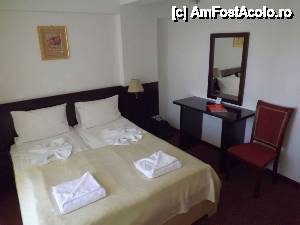 [P08] Hotel Europolis - camera » foto by Dragoș_MD
 - 
<span class="allrVoted glyphicon glyphicon-heart hidden" id="av514952"></span>
<a class="m-l-10 hidden" id="sv514952" onclick="voting_Foto_DelVot(,514952,2455)" role="button">șterge vot <span class="glyphicon glyphicon-remove"></span></a>
<a id="v9514952" class=" c-red"  onclick="voting_Foto_SetVot(514952)" role="button"><span class="glyphicon glyphicon-heart-empty"></span> <b>LIKE</b> = Votează poza</a> <img class="hidden"  id="f514952W9" src="/imagini/loader.gif" border="0" /><span class="AjErrMes hidden" id="e514952ErM"></span>