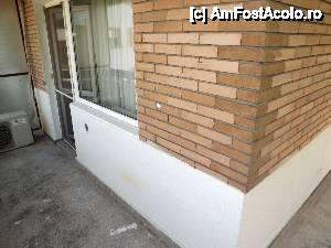 [P09] Hotel Europolis - balconul camerei; cam neîngrijit...  » foto by Dragoș_MD
 - 
<span class="allrVoted glyphicon glyphicon-heart hidden" id="av514953"></span>
<a class="m-l-10 hidden" id="sv514953" onclick="voting_Foto_DelVot(,514953,2455)" role="button">șterge vot <span class="glyphicon glyphicon-remove"></span></a>
<a id="v9514953" class=" c-red"  onclick="voting_Foto_SetVot(514953)" role="button"><span class="glyphicon glyphicon-heart-empty"></span> <b>LIKE</b> = Votează poza</a> <img class="hidden"  id="f514953W9" src="/imagini/loader.gif" border="0" /><span class="AjErrMes hidden" id="e514953ErM"></span>