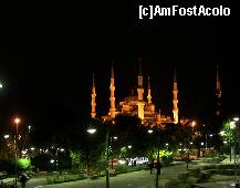 [P35] Moscheea Albastră sau Sultan Ahmet. Unul dintre cele mai renumite obiective turistice în Istanbul. » foto by bose
 - 
<span class="allrVoted glyphicon glyphicon-heart hidden" id="av143100"></span>
<a class="m-l-10 hidden" id="sv143100" onclick="voting_Foto_DelVot(,143100,2468)" role="button">șterge vot <span class="glyphicon glyphicon-remove"></span></a>
<a id="v9143100" class=" c-red"  onclick="voting_Foto_SetVot(143100)" role="button"><span class="glyphicon glyphicon-heart-empty"></span> <b>LIKE</b> = Votează poza</a> <img class="hidden"  id="f143100W9" src="/imagini/loader.gif" border="0" /><span class="AjErrMes hidden" id="e143100ErM"></span>