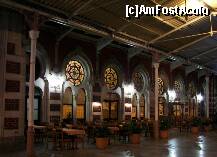 [P38] Detalii de pe peronul staţiei de cale ferată din zona europeană din Istanbul. Foarte curat şi mult bun gust. » foto by bose
 - 
<span class="allrVoted glyphicon glyphicon-heart hidden" id="av143103"></span>
<a class="m-l-10 hidden" id="sv143103" onclick="voting_Foto_DelVot(,143103,2468)" role="button">șterge vot <span class="glyphicon glyphicon-remove"></span></a>
<a id="v9143103" class=" c-red"  onclick="voting_Foto_SetVot(143103)" role="button"><span class="glyphicon glyphicon-heart-empty"></span> <b>LIKE</b> = Votează poza</a> <img class="hidden"  id="f143103W9" src="/imagini/loader.gif" border="0" /><span class="AjErrMes hidden" id="e143103ErM"></span>