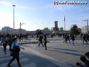 [P05] P-ta Taksim si monumentul lui Kemal Ataturk.  » foto by GYL*
 - 
<span class="allrVoted glyphicon glyphicon-heart hidden" id="av589432"></span>
<a class="m-l-10 hidden" id="sv589432" onclick="voting_Foto_DelVot(,589432,2468)" role="button">șterge vot <span class="glyphicon glyphicon-remove"></span></a>
<a id="v9589432" class=" c-red"  onclick="voting_Foto_SetVot(589432)" role="button"><span class="glyphicon glyphicon-heart-empty"></span> <b>LIKE</b> = Votează poza</a> <img class="hidden"  id="f589432W9" src="/imagini/loader.gif" border="0" /><span class="AjErrMes hidden" id="e589432ErM"></span>