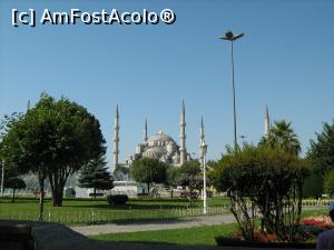 [P01] moscheea albastra in departare » foto by flaviana77
 - 
<span class="allrVoted glyphicon glyphicon-heart hidden" id="av846386"></span>
<a class="m-l-10 hidden" id="sv846386" onclick="voting_Foto_DelVot(,846386,2468)" role="button">șterge vot <span class="glyphicon glyphicon-remove"></span></a>
<a id="v9846386" class=" c-red"  onclick="voting_Foto_SetVot(846386)" role="button"><span class="glyphicon glyphicon-heart-empty"></span> <b>LIKE</b> = Votează poza</a> <img class="hidden"  id="f846386W9" src="/imagini/loader.gif" border="0" /><span class="AjErrMes hidden" id="e846386ErM"></span>