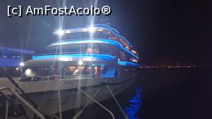 [P04] Vasul cu care am facut croaziera pe Bosfor, chiar in prima zi (noapte).  » foto by Aurici
 - 
<span class="allrVoted glyphicon glyphicon-heart hidden" id="av919958"></span>
<a class="m-l-10 hidden" id="sv919958" onclick="voting_Foto_DelVot(,919958,2468)" role="button">șterge vot <span class="glyphicon glyphicon-remove"></span></a>
<a id="v9919958" class=" c-red"  onclick="voting_Foto_SetVot(919958)" role="button"><span class="glyphicon glyphicon-heart-empty"></span> <b>LIKE</b> = Votează poza</a> <img class="hidden"  id="f919958W9" src="/imagini/loader.gif" border="0" /><span class="AjErrMes hidden" id="e919958ErM"></span>