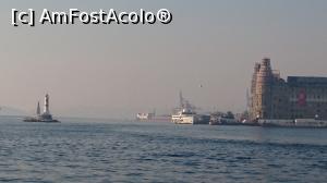 [P48] In Asia, in portul din Kadikoy, foarte aproape de Kiz Kulesi (Turnul Fecioarei).  » foto by Aurici
 - 
<span class="allrVoted glyphicon glyphicon-heart hidden" id="av920068"></span>
<a class="m-l-10 hidden" id="sv920068" onclick="voting_Foto_DelVot(,920068,2468)" role="button">șterge vot <span class="glyphicon glyphicon-remove"></span></a>
<a id="v9920068" class=" c-red"  onclick="voting_Foto_SetVot(920068)" role="button"><span class="glyphicon glyphicon-heart-empty"></span> <b>LIKE</b> = Votează poza</a> <img class="hidden"  id="f920068W9" src="/imagini/loader.gif" border="0" /><span class="AjErrMes hidden" id="e920068ErM"></span>