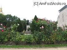 [P02] Ganditorul, in gradina muzeului Rodin. » foto by Michi
 - 
<span class="allrVoted glyphicon glyphicon-heart hidden" id="av80687"></span>
<a class="m-l-10 hidden" id="sv80687" onclick="voting_Foto_DelVot(,80687,2491)" role="button">șterge vot <span class="glyphicon glyphicon-remove"></span></a>
<a id="v980687" class=" c-red"  onclick="voting_Foto_SetVot(80687)" role="button"><span class="glyphicon glyphicon-heart-empty"></span> <b>LIKE</b> = Votează poza</a> <img class="hidden"  id="f80687W9" src="/imagini/loader.gif" border="0" /><span class="AjErrMes hidden" id="e80687ErM"></span>