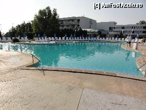 [P23] Piscina adultilor dimineata » foto by calim
 - 
<span class="allrVoted glyphicon glyphicon-heart hidden" id="av347284"></span>
<a class="m-l-10 hidden" id="sv347284" onclick="voting_Foto_DelVot(,347284,2496)" role="button">șterge vot <span class="glyphicon glyphicon-remove"></span></a>
<a id="v9347284" class=" c-red"  onclick="voting_Foto_SetVot(347284)" role="button"><span class="glyphicon glyphicon-heart-empty"></span> <b>LIKE</b> = Votează poza</a> <img class="hidden"  id="f347284W9" src="/imagini/loader.gif" border="0" /><span class="AjErrMes hidden" id="e347284ErM"></span>