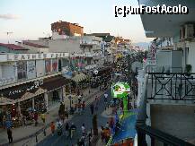 [P04] Multa animatie de dimineata pana seara in Paralia Katerini - vedere din balconul Hotelului Central » foto by deliutza27
 - 
<span class="allrVoted glyphicon glyphicon-heart hidden" id="av189361"></span>
<a class="m-l-10 hidden" id="sv189361" onclick="voting_Foto_DelVot(,189361,2520)" role="button">șterge vot <span class="glyphicon glyphicon-remove"></span></a>
<a id="v9189361" class=" c-red"  onclick="voting_Foto_SetVot(189361)" role="button"><span class="glyphicon glyphicon-heart-empty"></span> <b>LIKE</b> = Votează poza</a> <img class="hidden"  id="f189361W9" src="/imagini/loader.gif" border="0" /><span class="AjErrMes hidden" id="e189361ErM"></span>