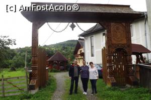 [P01] Noi și gazda la Casa Iulia » foto by micos
 - 
<span class="allrVoted glyphicon glyphicon-heart hidden" id="av1189837"></span>
<a class="m-l-10 hidden" id="sv1189837" onclick="voting_Foto_DelVot(,1189837,2537)" role="button">șterge vot <span class="glyphicon glyphicon-remove"></span></a>
<a id="v91189837" class=" c-red"  onclick="voting_Foto_SetVot(1189837)" role="button"><span class="glyphicon glyphicon-heart-empty"></span> <b>LIKE</b> = Votează poza</a> <img class="hidden"  id="f1189837W9" src="/imagini/loader.gif" border="0" /><span class="AjErrMes hidden" id="e1189837ErM"></span>
