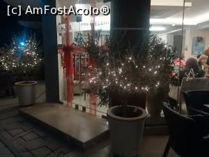 [P07] usile de la intrarea in hotel » foto by flaviana77
 - 
<span class="allrVoted glyphicon glyphicon-heart hidden" id="av953838"></span>
<a class="m-l-10 hidden" id="sv953838" onclick="voting_Foto_DelVot(,953838,2544)" role="button">șterge vot <span class="glyphicon glyphicon-remove"></span></a>
<a id="v9953838" class=" c-red"  onclick="voting_Foto_SetVot(953838)" role="button"><span class="glyphicon glyphicon-heart-empty"></span> <b>LIKE</b> = Votează poza</a> <img class="hidden"  id="f953838W9" src="/imagini/loader.gif" border="0" /><span class="AjErrMes hidden" id="e953838ErM"></span>