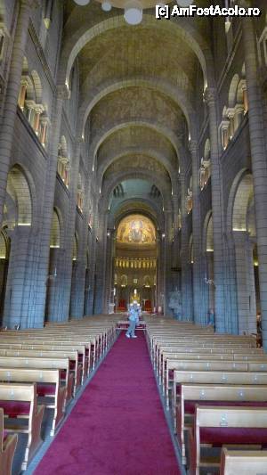 [P33] Catedrala Notre Dame Imaculee » foto by nickro
 - 
<span class="allrVoted glyphicon glyphicon-heart hidden" id="av463284"></span>
<a class="m-l-10 hidden" id="sv463284" onclick="voting_Foto_DelVot(,463284,2586)" role="button">șterge vot <span class="glyphicon glyphicon-remove"></span></a>
<a id="v9463284" class=" c-red"  onclick="voting_Foto_SetVot(463284)" role="button"><span class="glyphicon glyphicon-heart-empty"></span> <b>LIKE</b> = Votează poza</a> <img class="hidden"  id="f463284W9" src="/imagini/loader.gif" border="0" /><span class="AjErrMes hidden" id="e463284ErM"></span>