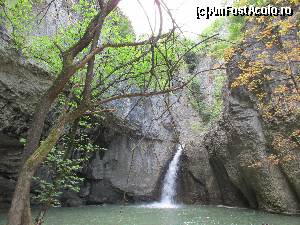 P23 [MAY-2015] Cascada Momin Skok, din canionul Emen